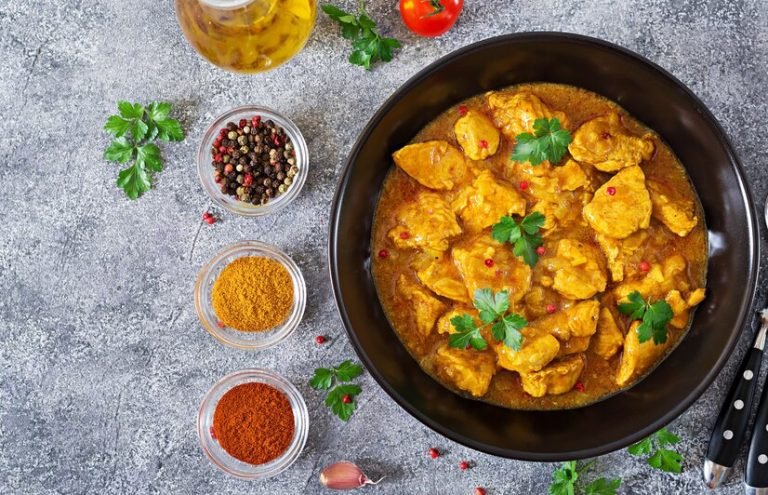 curry-with-chicken-onions-indian-food-asian-cuisine-top-view_2829-4414